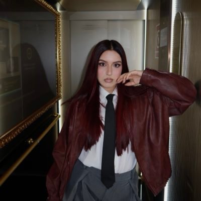 selena deLUX🪽📿🕊️🕯️'s profile picture