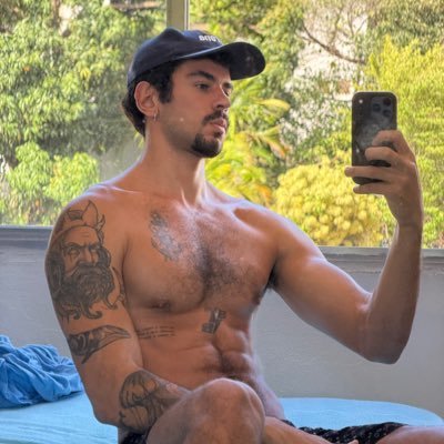 mat (10% OFF 🚨)'s profile picture