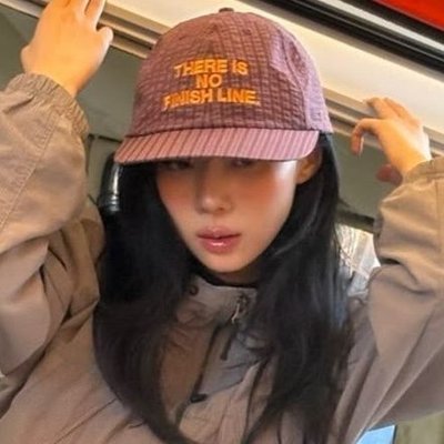 moved's profile picture
