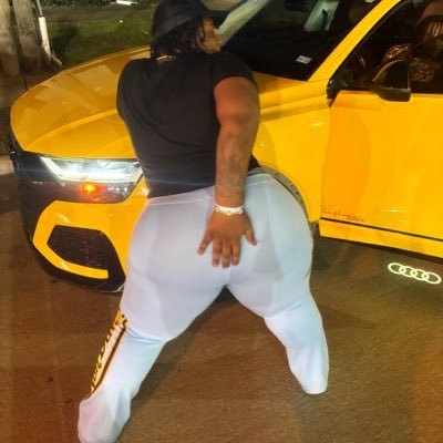 famousroonnnn's profile picture