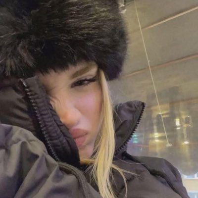 ela🎱's profile picture