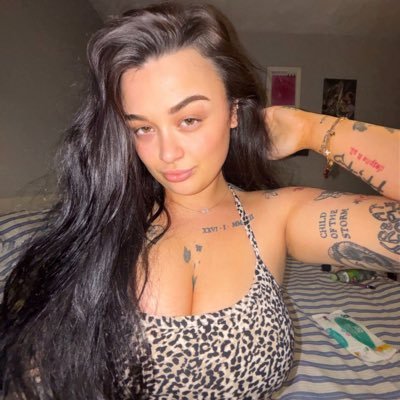 ellatrow_'s profile picture