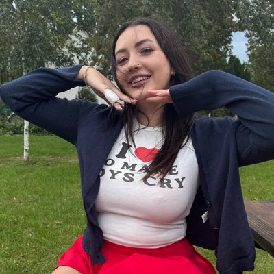 Goddess Lydia Love's profile picture