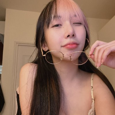 SEXYONE24H's profile picture