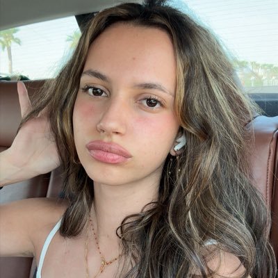 Ninha🥪's profile picture