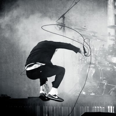 RockWave's profile picture
