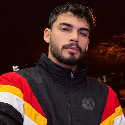 Y E K's profile picture