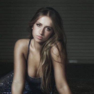 calgaraee's profile picture