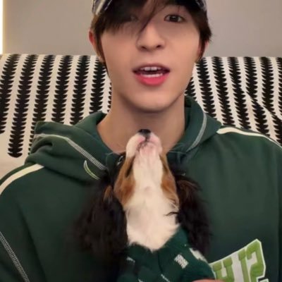 aeuhu1's profile picture
