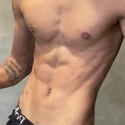 NovinLK18's profile picture