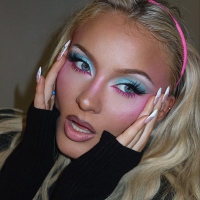 Justafangirl_ZL's profile picture