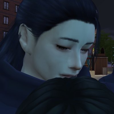 alyflopera's profile picture