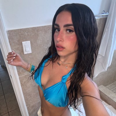 Angelaa's profile picture
