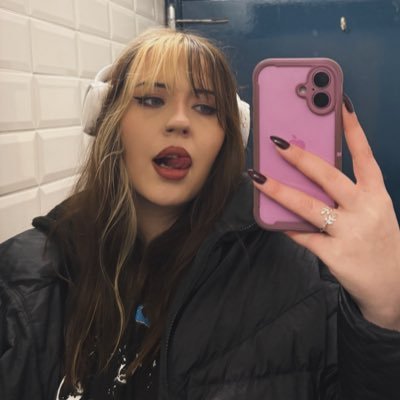shitebagg's profile picture