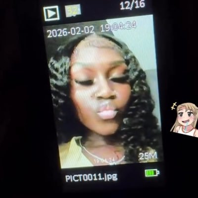 e's profile picture