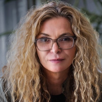 Dee Madigan's profile picture