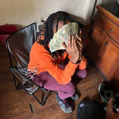 19's profile picture