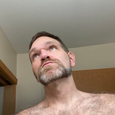 6’7nHairy's profile picture