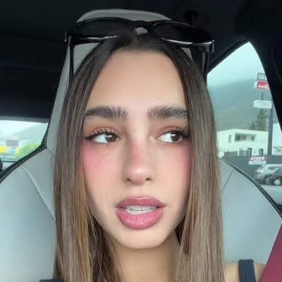Oflatinasss's profile picture