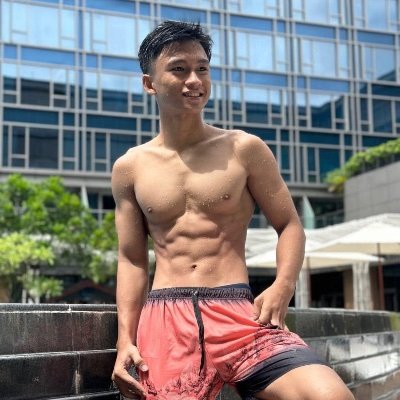 Jhuztine Comayas's profile picture