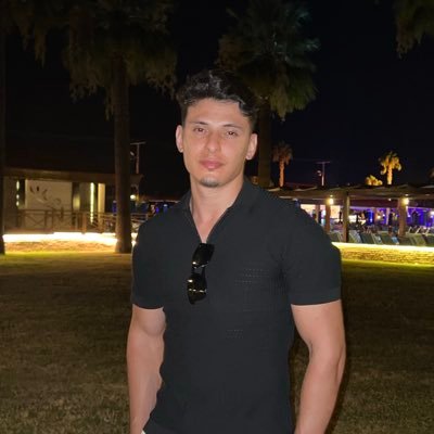 uosofahmadi's profile picture