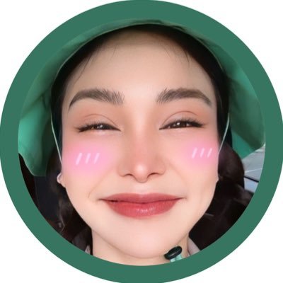 sparklylalalisa's profile picture