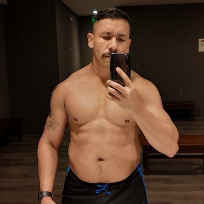 manukike16's profile picture