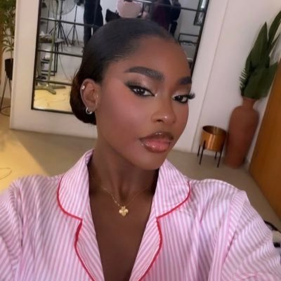 DEVASSSHQ🌻's profile picture