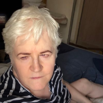 Julie Hull's profile picture