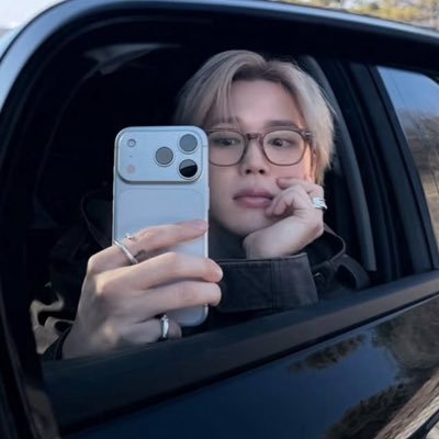 hotchocomeow's profile picture