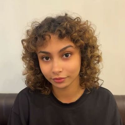 prettylouns's profile picture