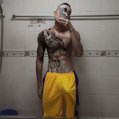 ymfc666's profile picture