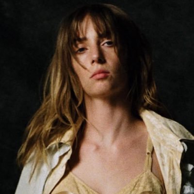 daily maya hawke's profile picture