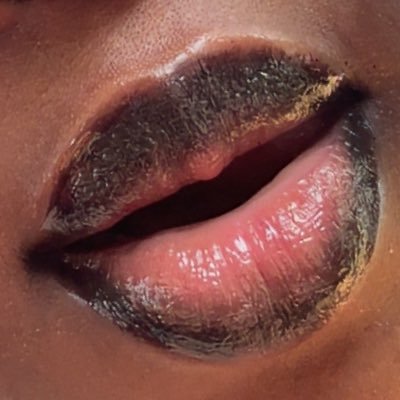 shesamale's profile picture
