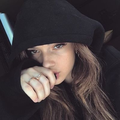 𝑹.'s profile picture