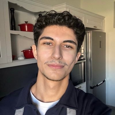 rightsonlit's profile picture