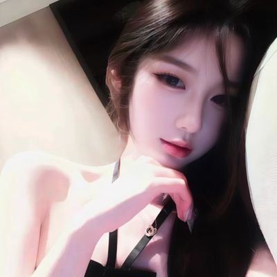 LingFinDom's profile picture