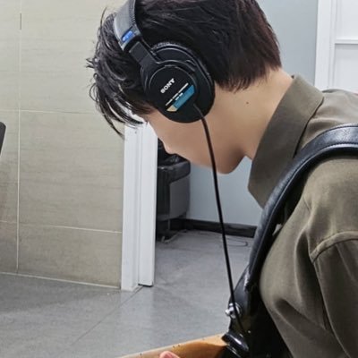 팔's profile picture