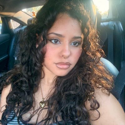 latina pinkpantheress's profile picture