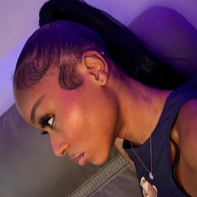 ™'s profile picture