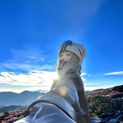 eleracrys's profile picture