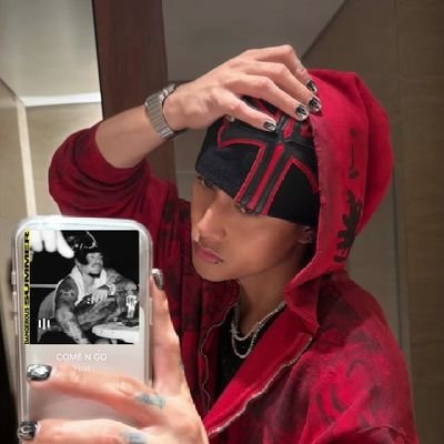 𝚂𝙷𝙴𝙸𖤓☽'s profile picture