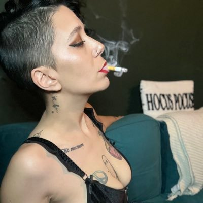 Kitty Lynn's profile picture