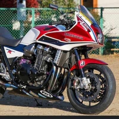 BkpxwL4S8F96305's profile picture
