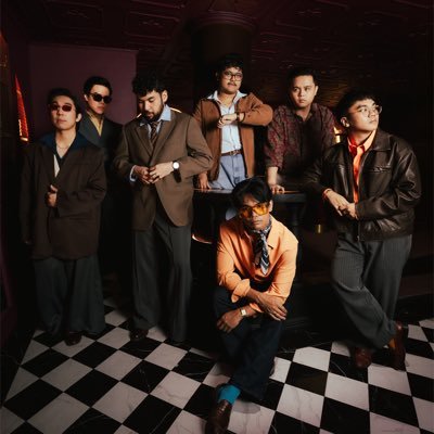 lolaamourmusic's profile picture