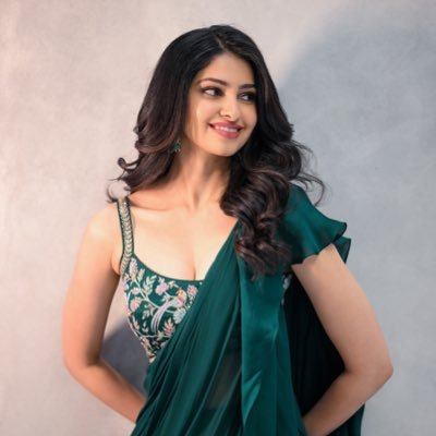 Manasa Varanasi's profile picture