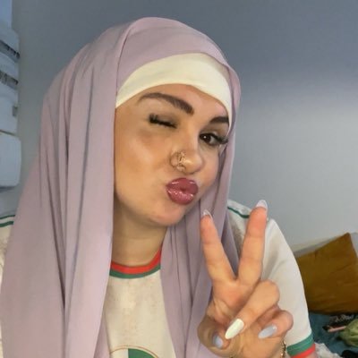alya hijabi 🧕's profile picture