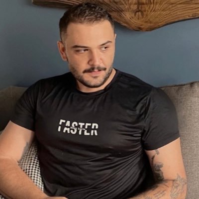 Ozan's profile picture