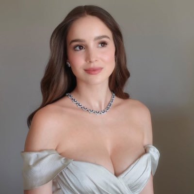 Bee🐝✨ #SaveWarriorNun's profile picture