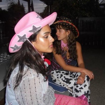 yanni's profile picture